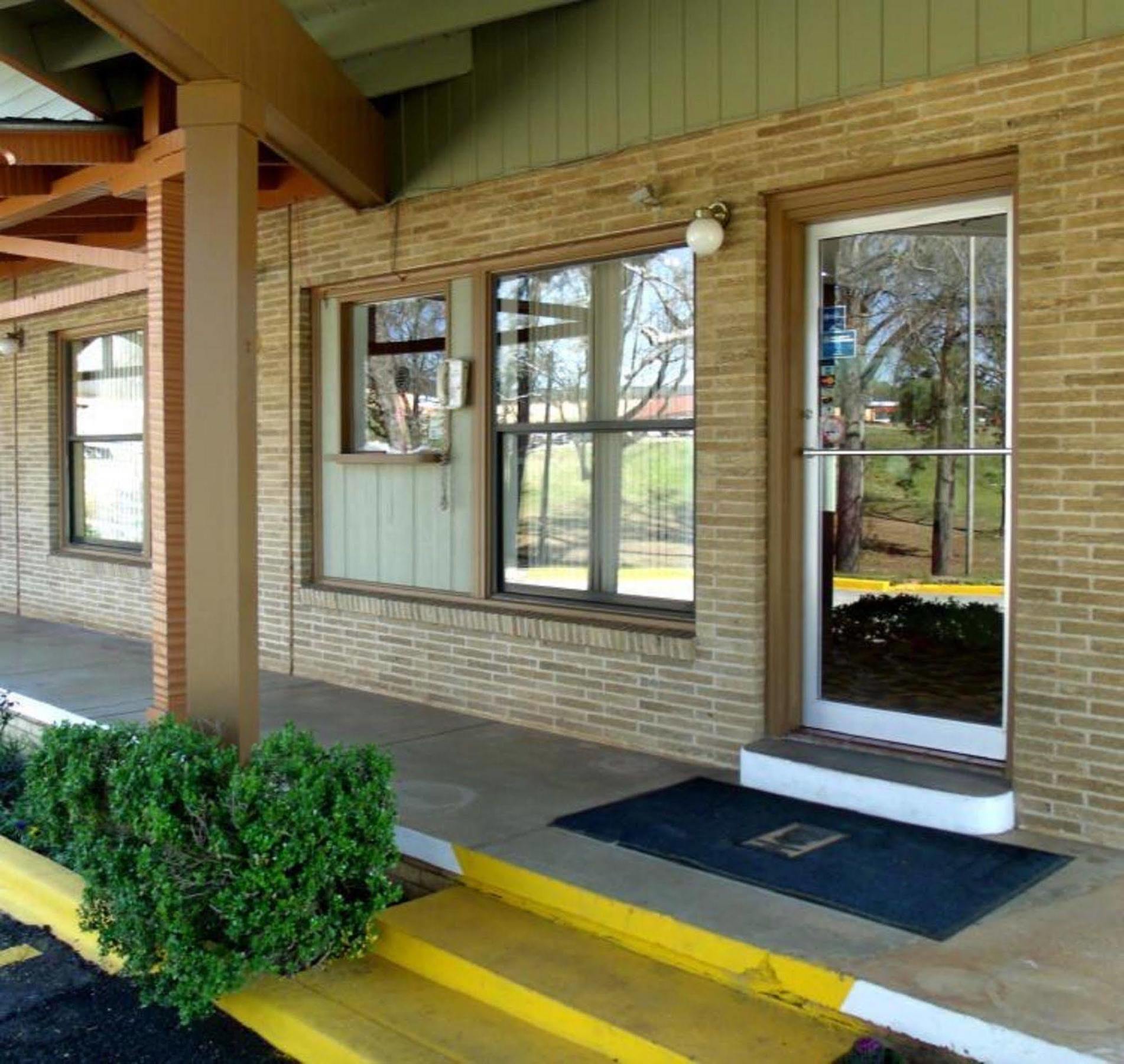 Woodlawn Hills Motel Henderson Εξωτερικό φωτογραφία