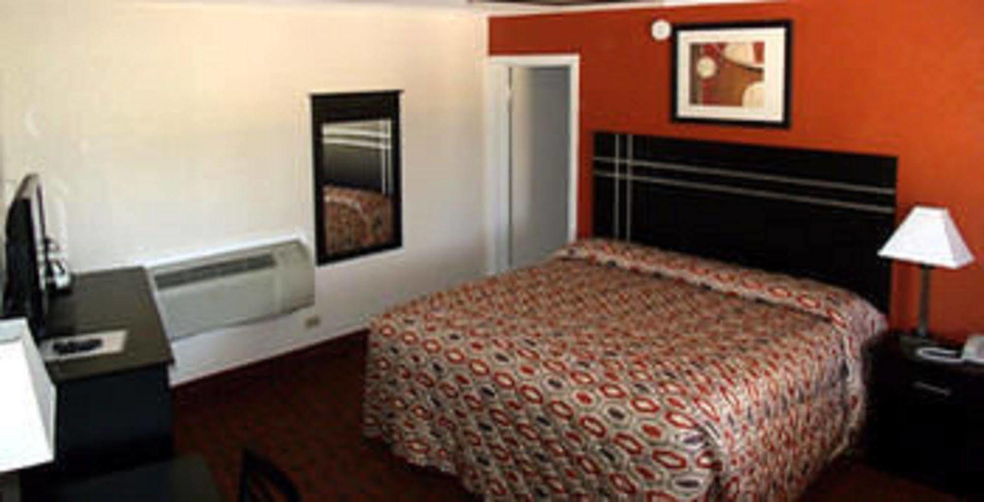 Woodlawn Hills Motel Henderson Εξωτερικό φωτογραφία